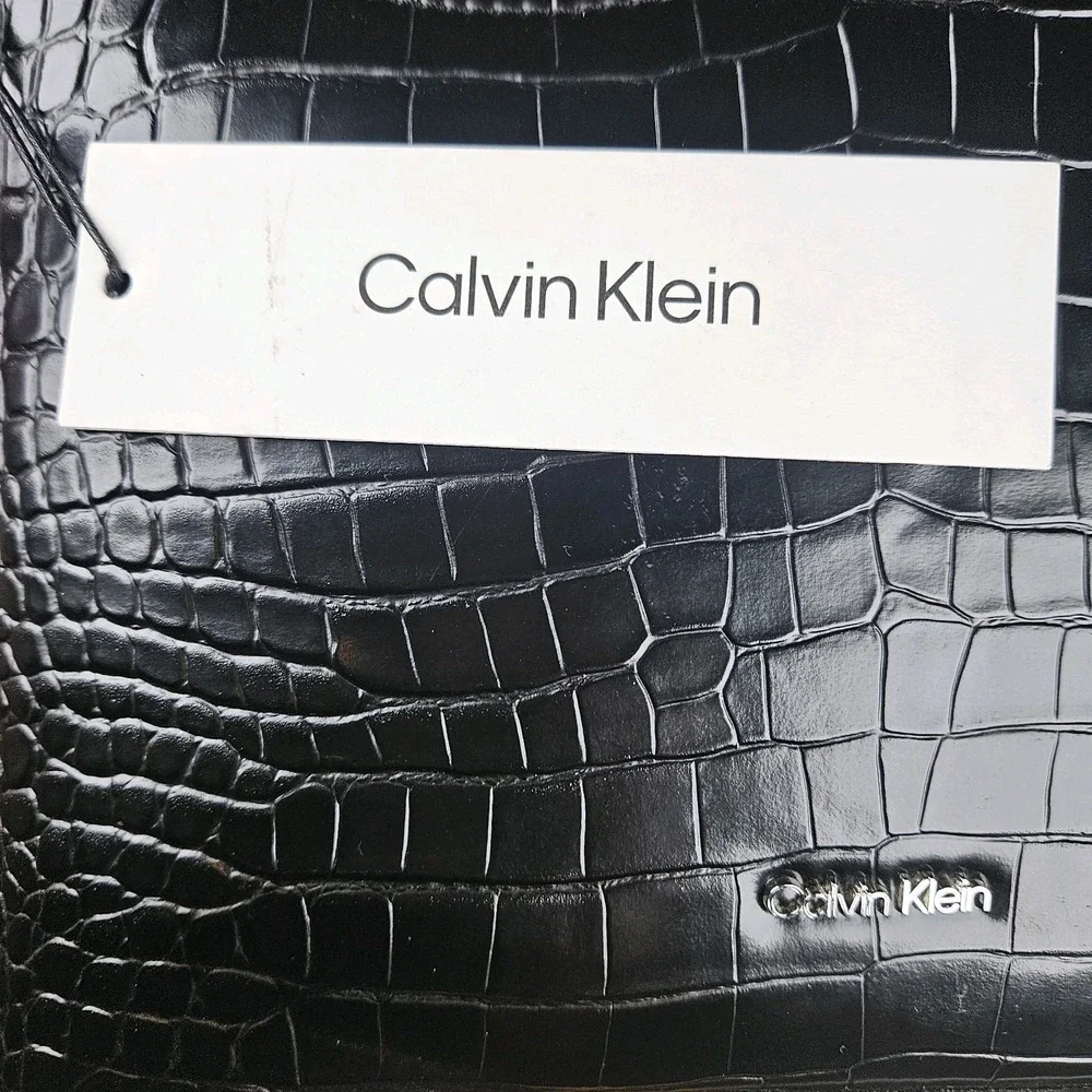 Calvin Klein calvin klein